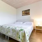 Six-bedroom In Sv Filip I Jakov *