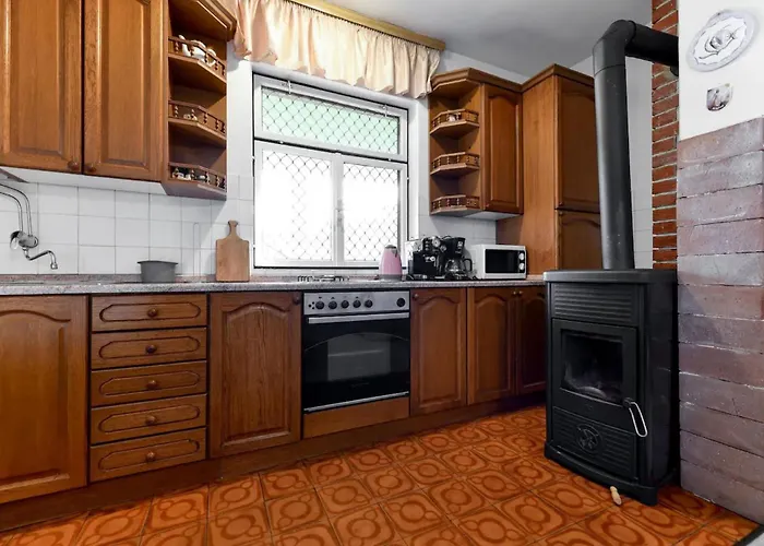 Prázdninový dům Six-bedroom In Sv Filip I Jakov Brkic