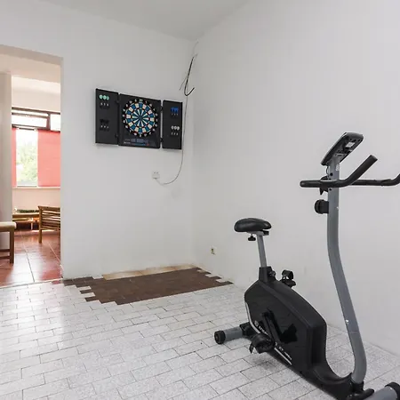 Six-bedroom In Sv Filip I Jakov * Gorica (Zadar)