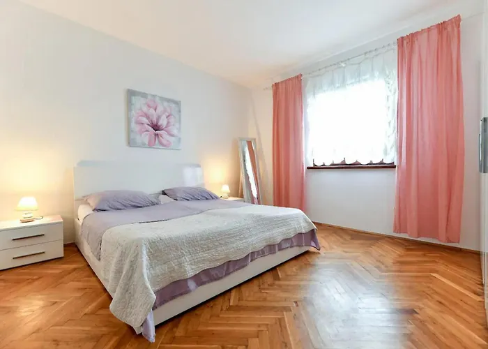 Casa vacanze Six-bedroom In Sv Filip I Jakov