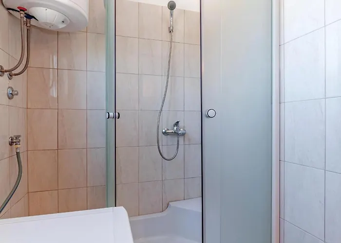 Casa vacanze Six-bedroom In Sv Filip I Jakov Gorica (Zadar)