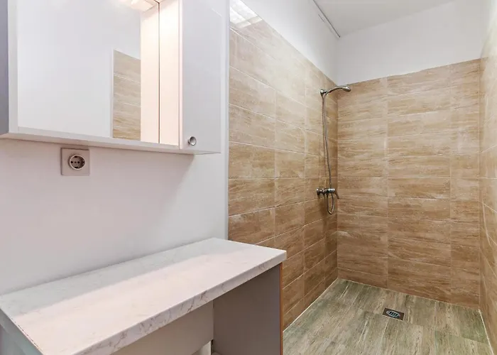 Casa vacanze Six-bedroom In Sv Filip I Jakov Gorica (Zadar)