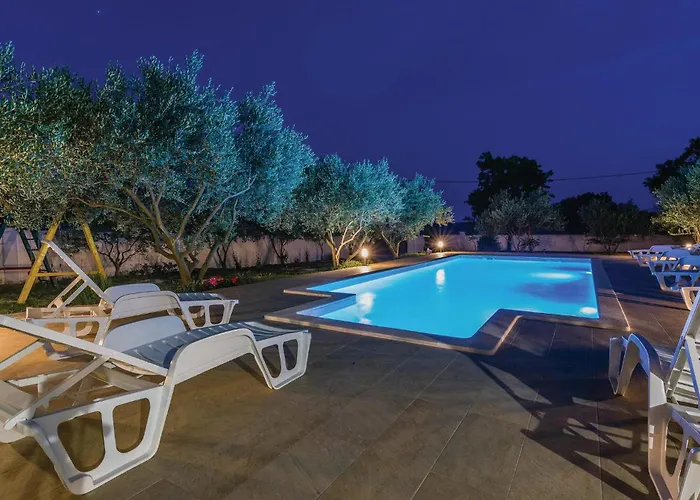 Casa vacanze Six-bedroom In Sv Filip I Jakov Gorica (Zadar)